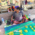  9 Tahun Setia Jual Pinang di Depan Bandara Sentani, Mama Ina: “Anak Saya Sudah Selesai Kuliah”