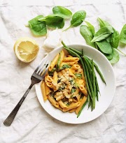 "Cheezy" Butternut Squash Pasta Sauce
