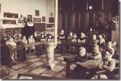 Week 2009-37 - Schoolfoto Zuster Adelaida