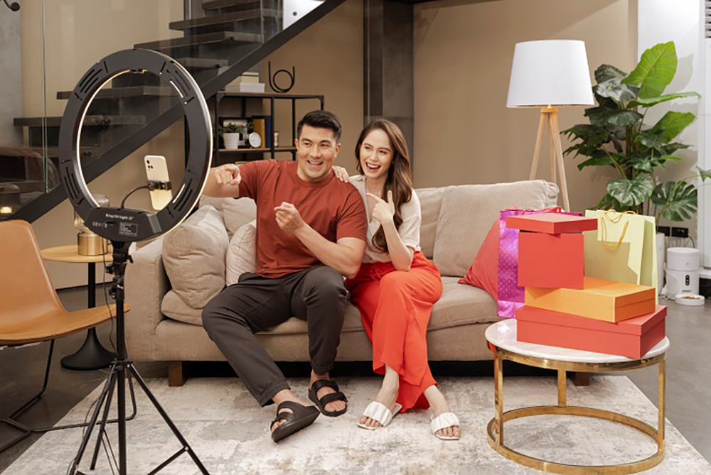 Luis Manzano, Jessy Mendiola-Manzano, Luis and Jessy Manzano, PLDT Home, YouTube success, YouTube, YouTubers, home life, celebrity marriage, celebrity couple, content creator, content creators, videos, Vilma Santos