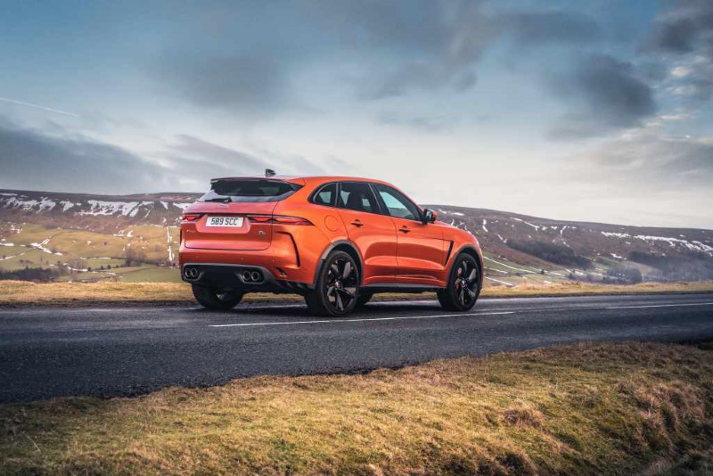 Choices: The F-Pace SVR vs. Discovery R-Dynamic S