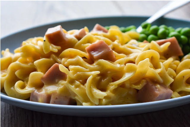 One Pot Cheesy Ham and Noodle Casserole