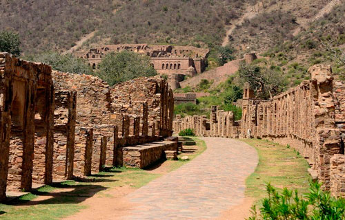 Bhangarh Fort, Haunted Places, Haunted places in India, most haunted places, the scary book,