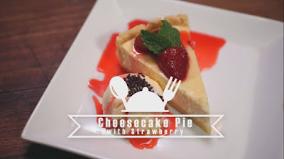 Cheesecake pie with strawberry