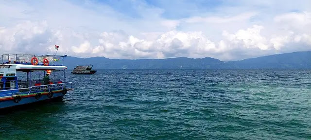 gambar danau terbesar di Indonesia