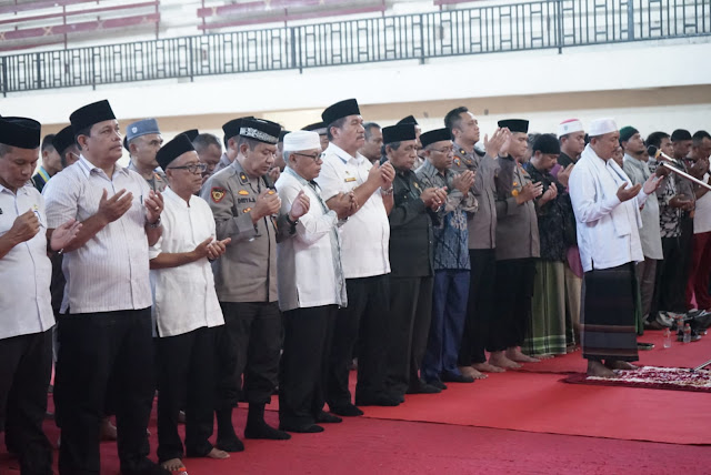 Wakil Bupati Asahan Hadiri Asahan Berdoa Untuk Aremania dan Sepakbola Indonesia.