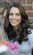 Kate Middleton Pictured with Rotten Teeth: Outraged Reaction. (aa )