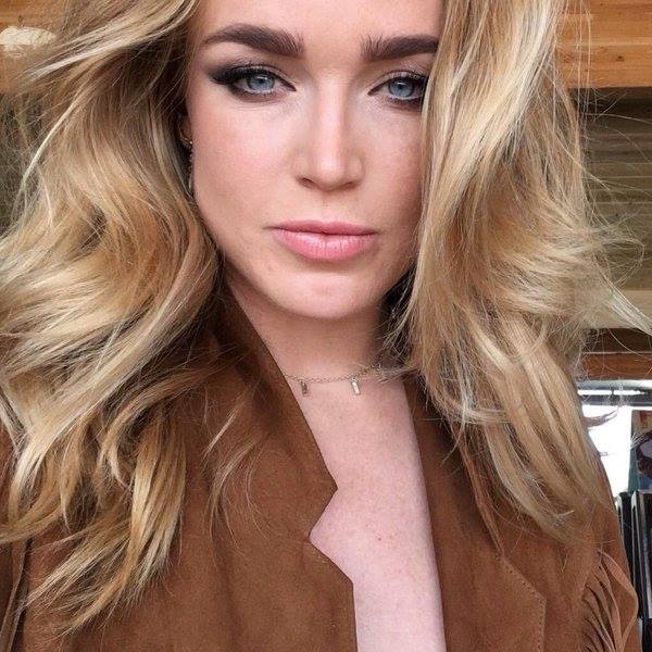 Caity Lotz Profile Pics Dp Images