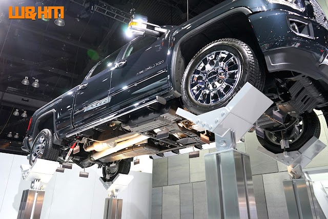 Highly Suspended GMC Denali Truck at 2017 LA Auto Show @LAAutoShow #LAAS2017 