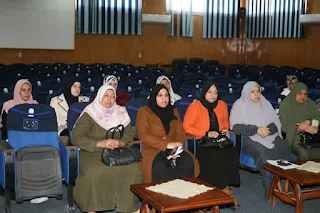 اجتماع لمناقشة آليات عمل مركز الشهادات الثبوتية والأوراق الجامعية بجامعة جنوب الوادي