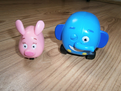 Zooter and Ellyvan from jungle junction toys in the large playset