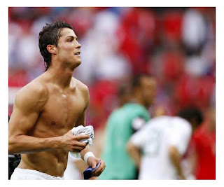 cristiano ronaldo topless