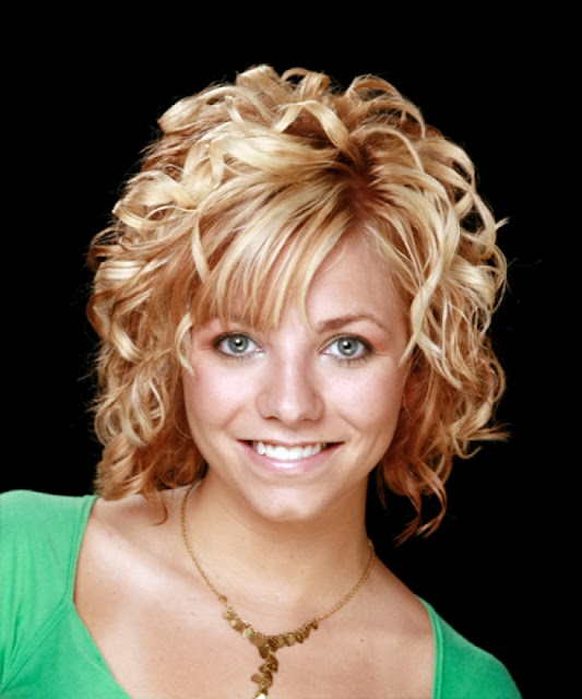 Medium Curly Hairstyles