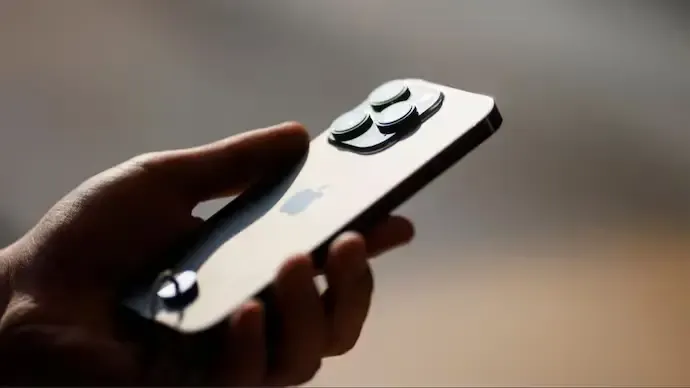 apple-kemungkinan-akan-mengupgrade-lensa-kamera-iphone-16-pro