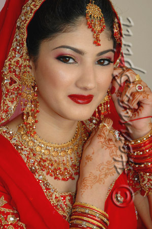 Indian Bridal Makeup Looks Beautiful Heavy Jewelry dresses sets fashion