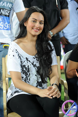 Sonakshi_Sinha_At_CCL_T20_Final