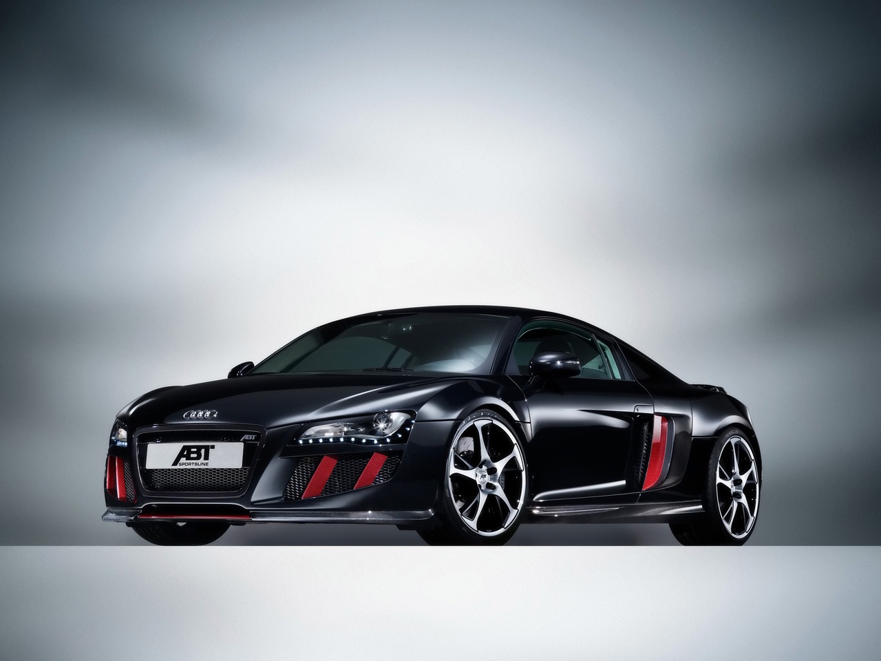 Audi R8 Wallpaper