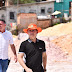 Prefeito David Almeida fiscaliza fase final das obras de contenção de erosão no bairro Cidade de Deus