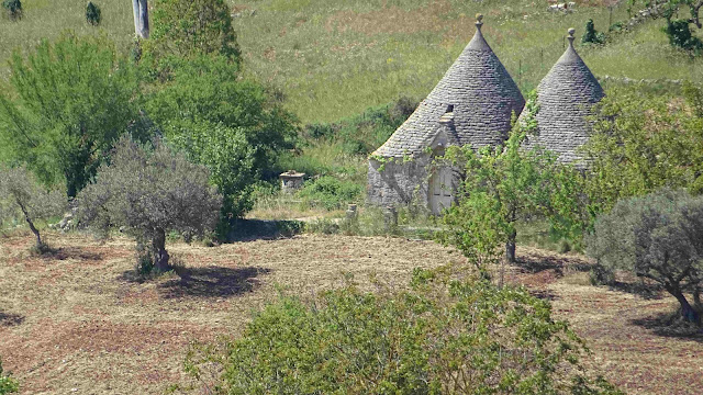 Puglia in May: Valle d'Itria - Cisternino and Martina Franca