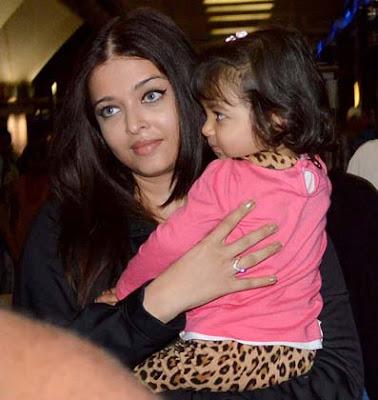 Aaradhya Bachchan Snapped at New York Airport