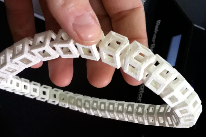 Tales of a 3D Printer: Our First Chain of Awesomeness - P3