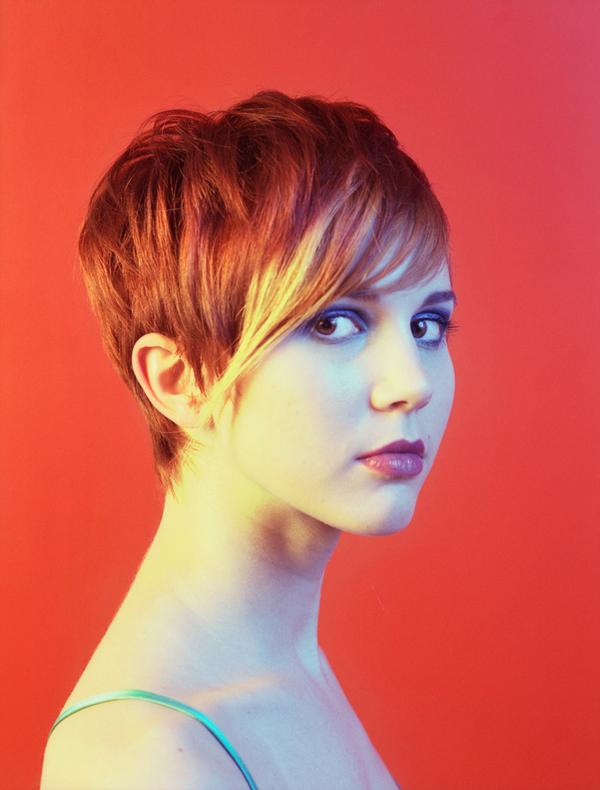The pixie haircut give you a different look and also enhances your facial 