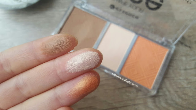 Essence Shape Your Face Contouring Palette Swatch