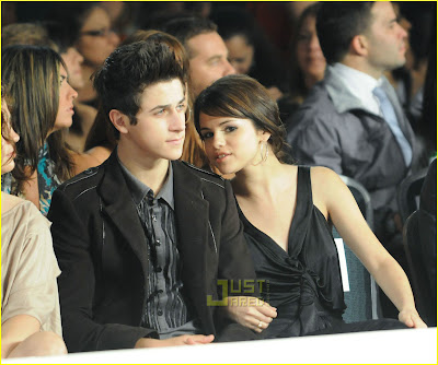 David Henrie & Selena Gomez In Puerto Rico