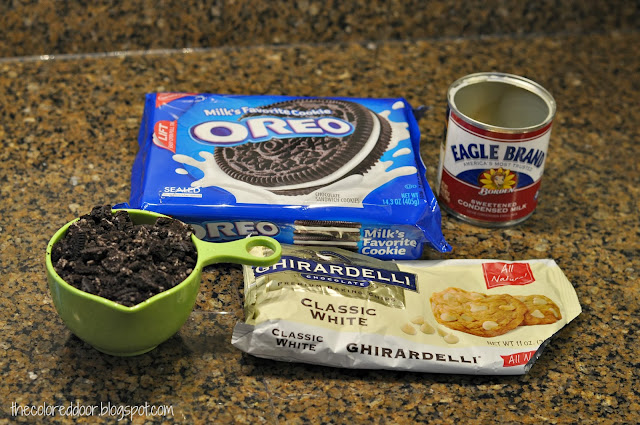 Easy cookies and cream fudge -  the colored door