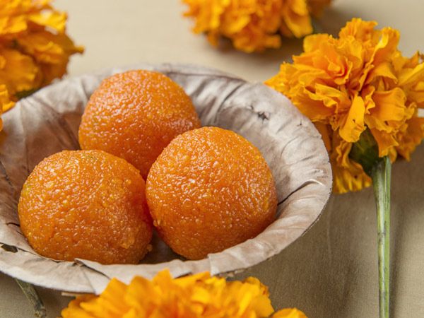 Motichoor Laddu recipe in Bengali