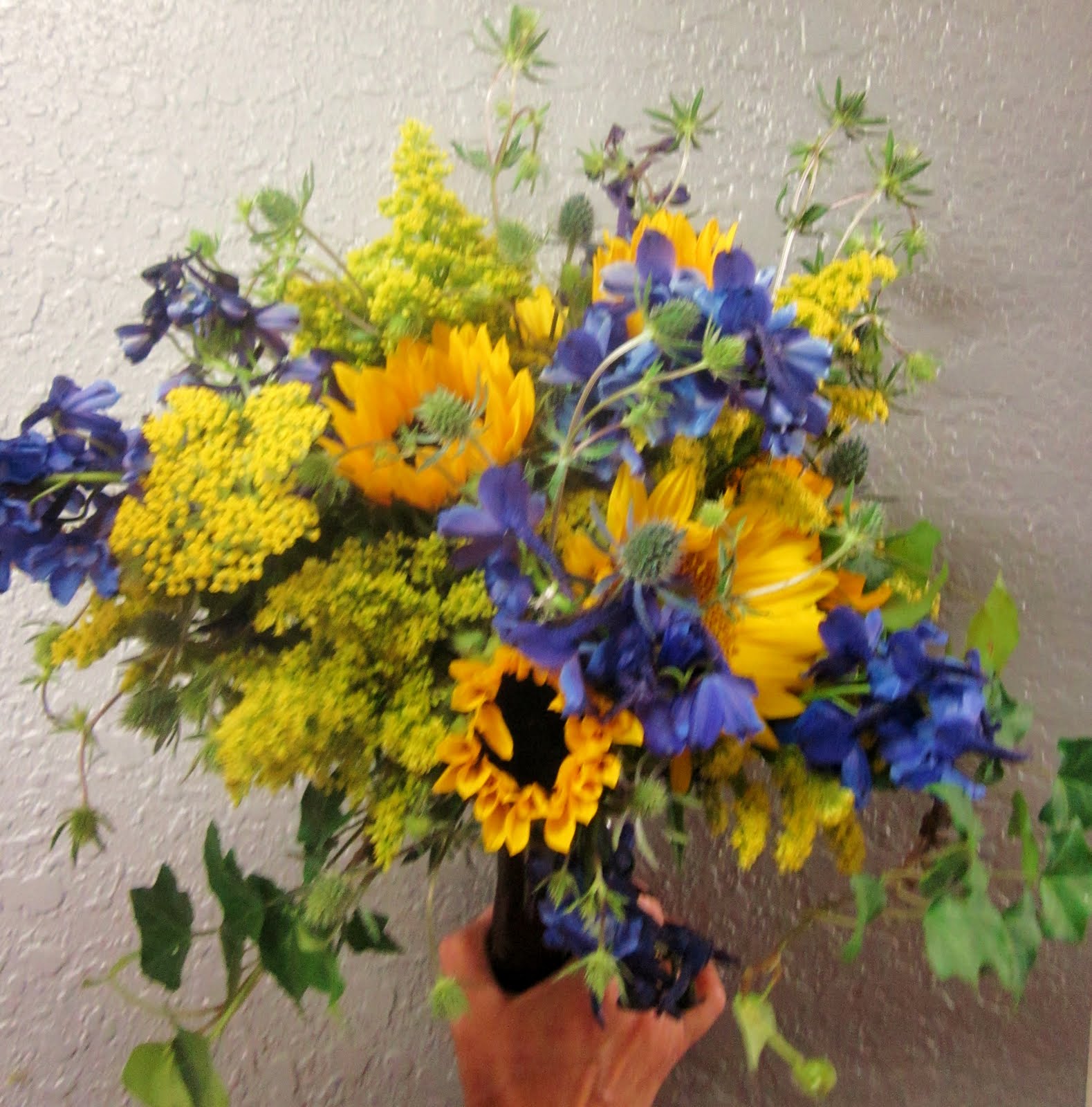 sunflower wedding bouquets