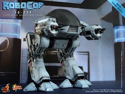 Hot Toys 1/6 Scale Robocop MMS Diecast ED-209 Figure