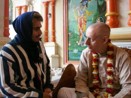 Sankarshan Das Answering Questions after the Lecture