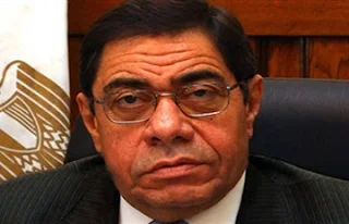 مفاجأة مدوية: المستشار عبد المجيد محمود لا يصلح قانونيا سفير والرئيس مرسي خرق القانون !!