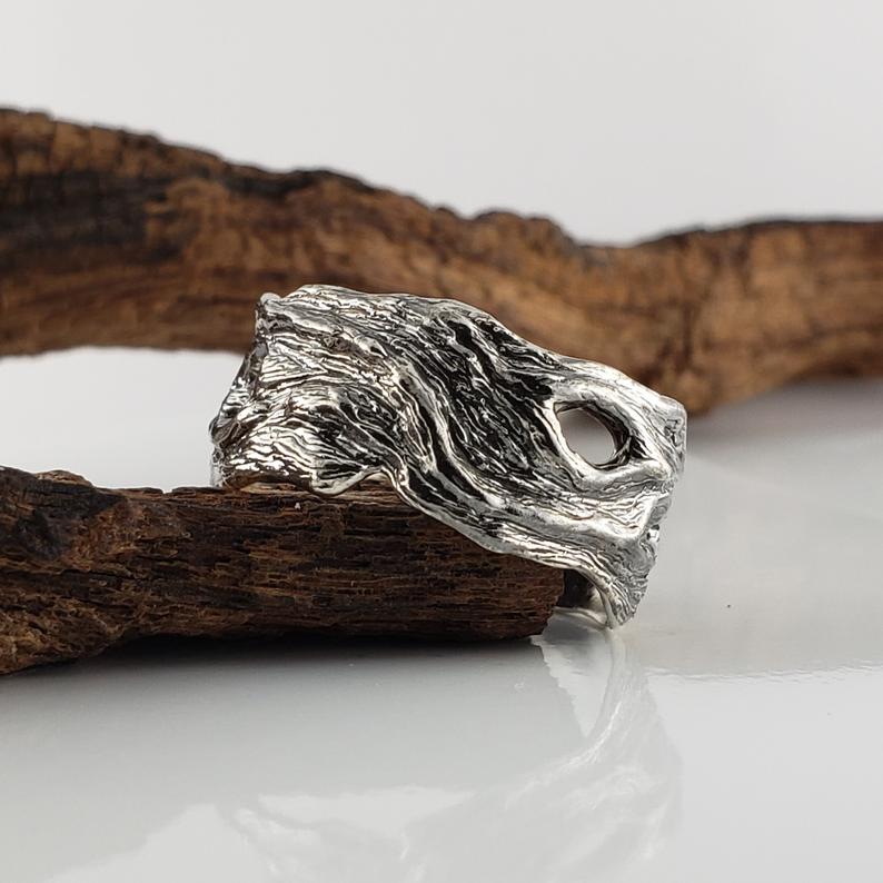 Oak-twig-ring .84ct Sapphire – Bethan Jarvis Fingerprint Jewellery