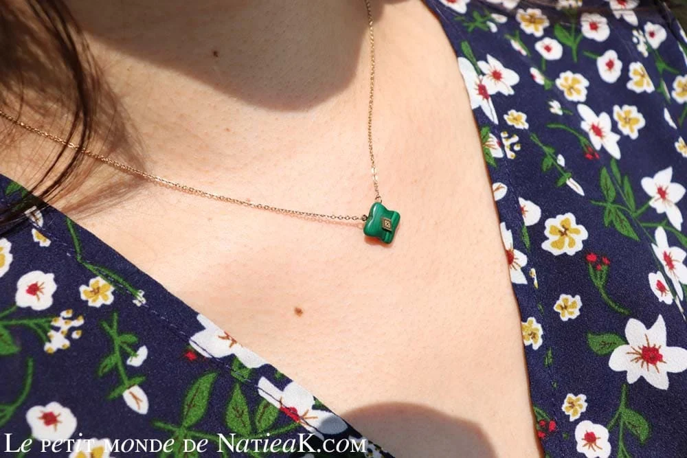 collier doré avec pierre malachite Zag bijoux