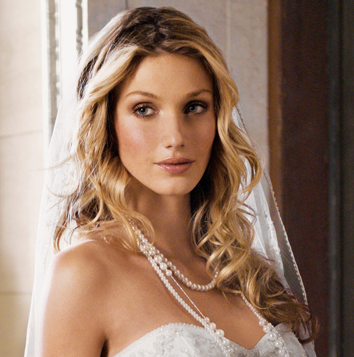 Long Curly Hairstyles With bandanna Hair Accessories For Wedding Party Or 