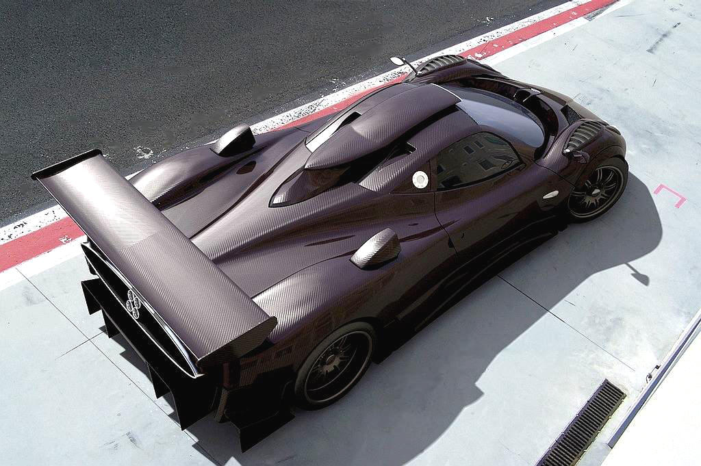 Pagani Zonda R model