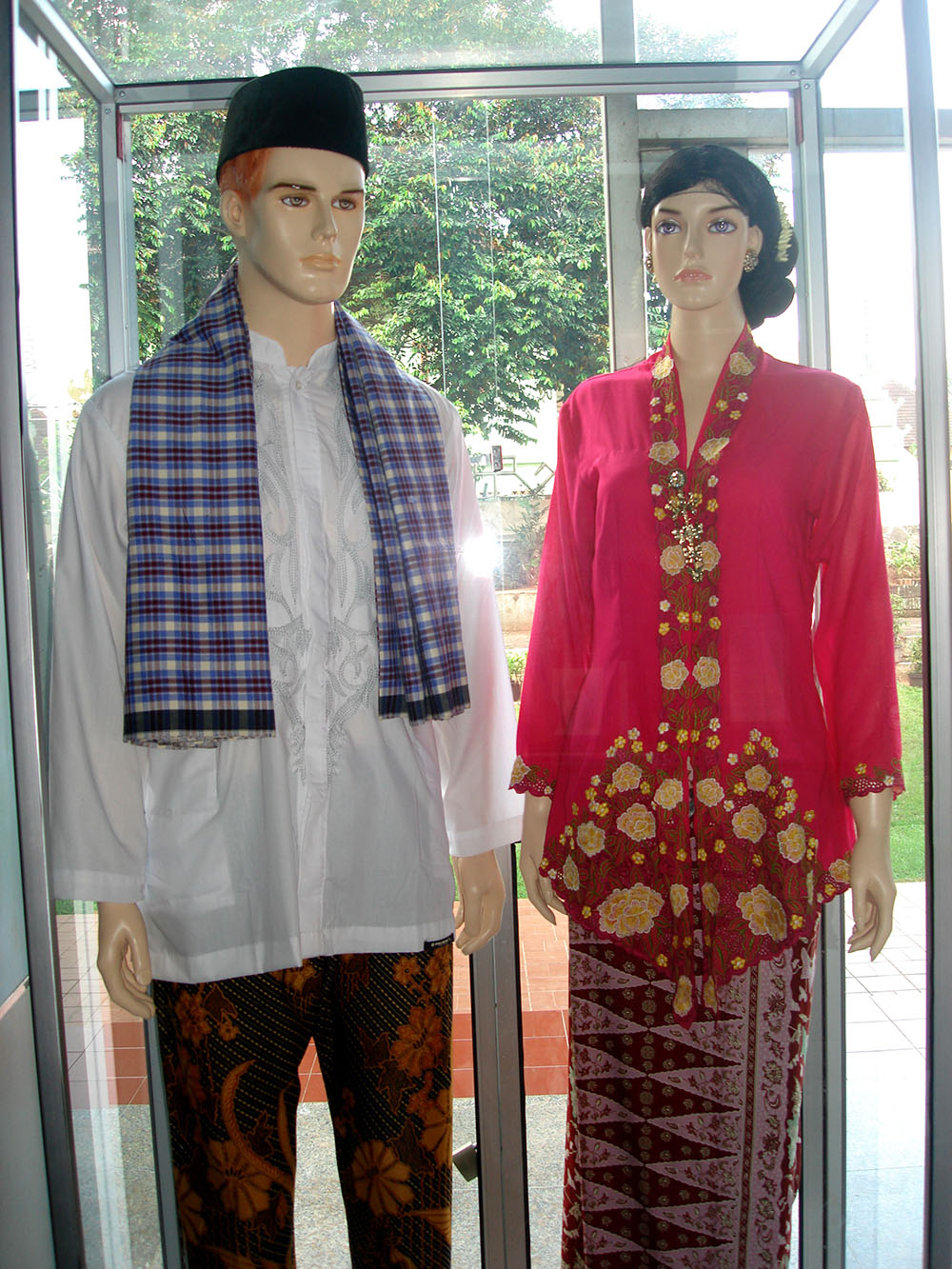 Populer 20+ Baju Betawi, Baju Guru