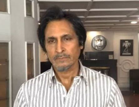کراچی: چیئرمین پی سی بی رمیز راجہ نے فاسٹ بولر شاہین شاہ آفریدی کو تنہا چھوڑ دینے سے متعلق خبروں کو بے بنیاد قرار دے دیا۔