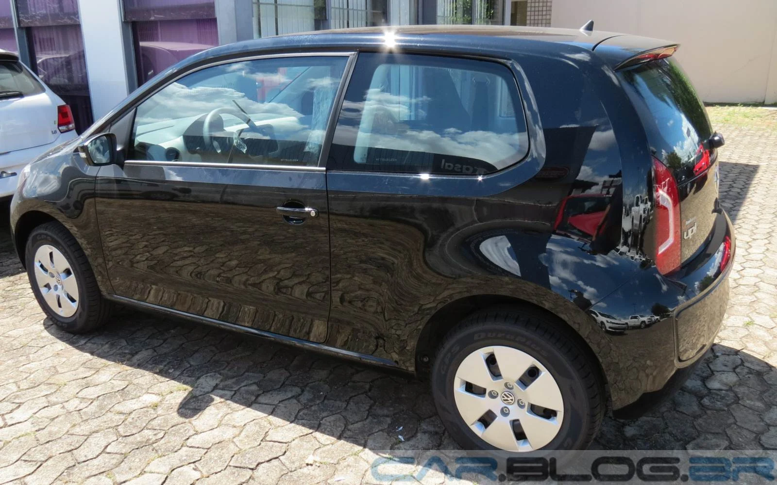 Volkswagen up! 2 portas - versão move-up!