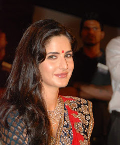 Katrina Kaif hot and sexy in red saree photo at Nakshatra Vivaah collection launch