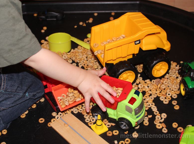 construction messy play