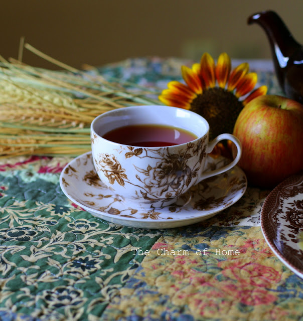 Apple Stack Tea: The Charm of Home