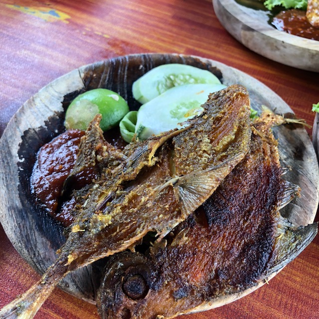 Chooyaya Secret Garden : Ayam Penyet Kg Pandan Kembali