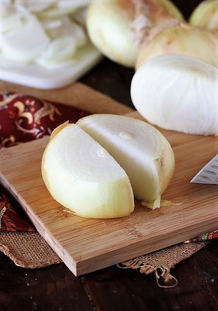 Vidalia Sweet Onion Cut in Half Image