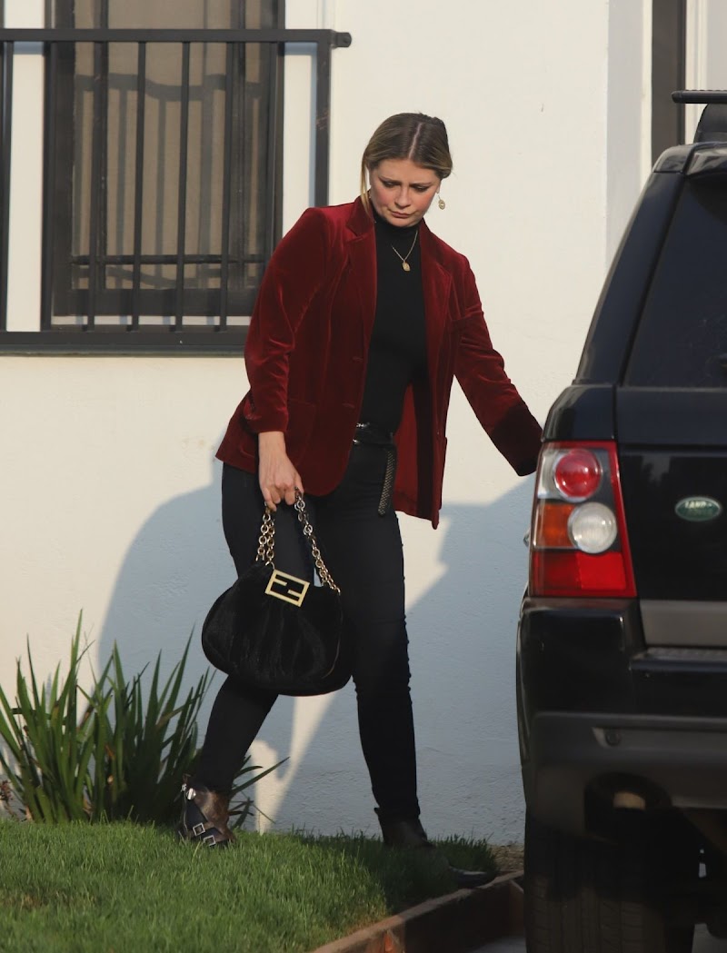 Mischa Barton Clicked While Leaving Her Home in Los Feliz 9 Oct -2020