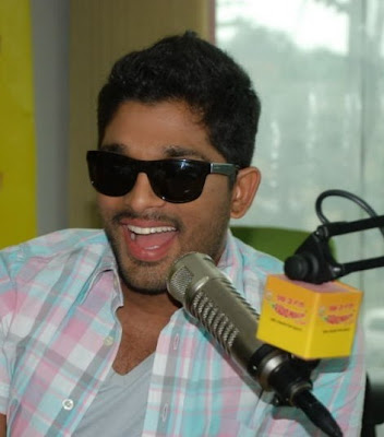 image of StyLish Star Allu Arjun @ Radio Mirchi 98.3 FM Station!!   pictureswallpapers  photo