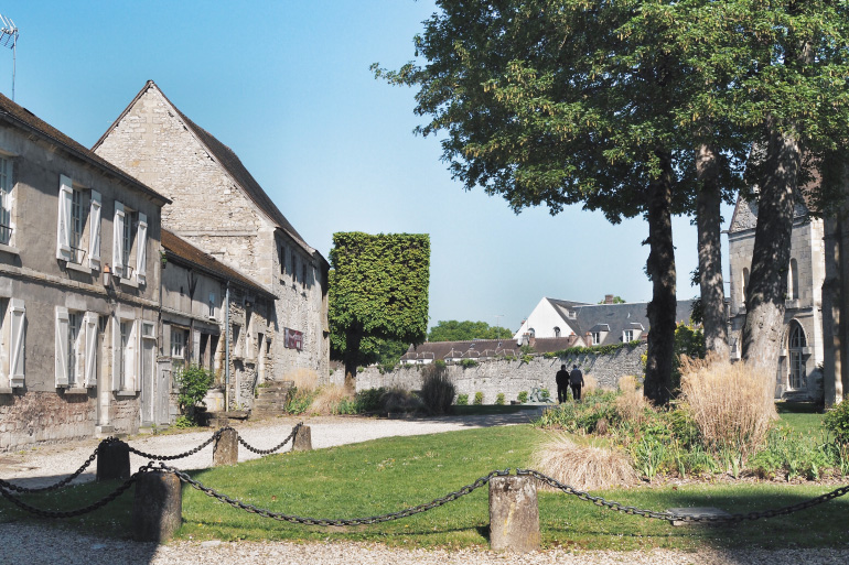 Village de Senlis près de Chantilly