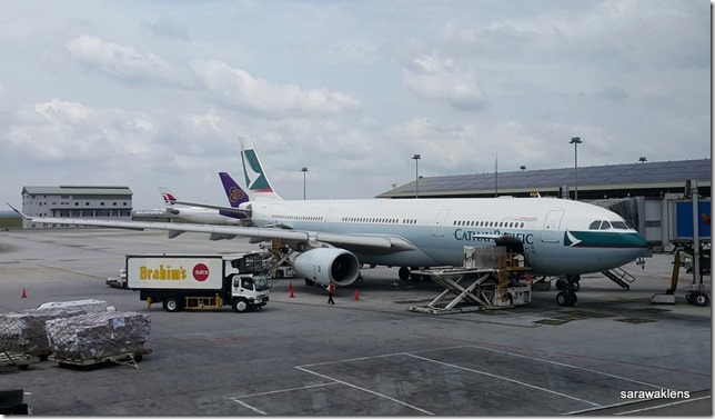 cathay pacific a330